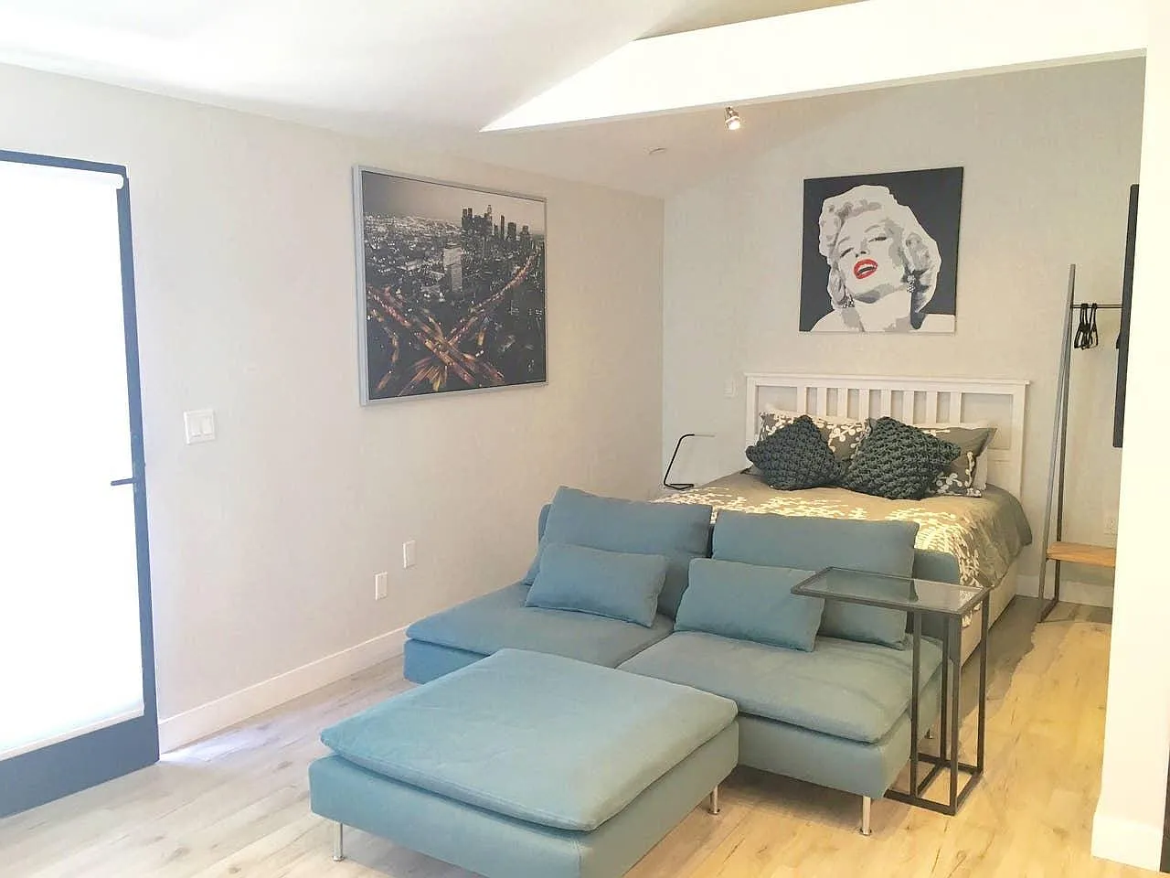 Studio, 450 sqft, $2,300 — Photo 2