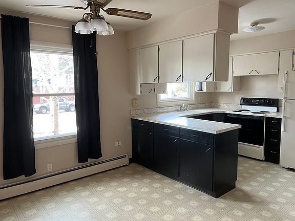 5th image of 209 S 7th St
