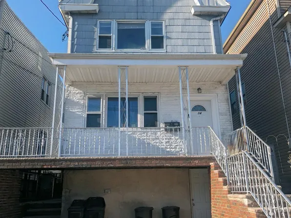 34 W 50th St, Bayonne, NJ 07002
