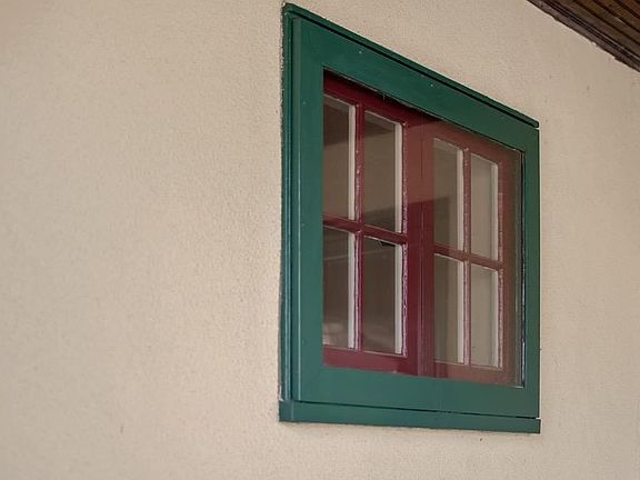 4th image of 5735 Marmion Ln