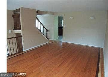 4th image of 5790 Burke Towne Ct