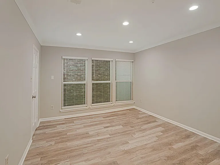 15070 Kimberley Ct — Photo 36
