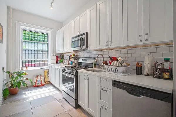 Rented by Keller Williams NYC | media 11