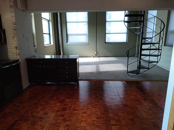 2nd image of 127 N Wyman St APT 4