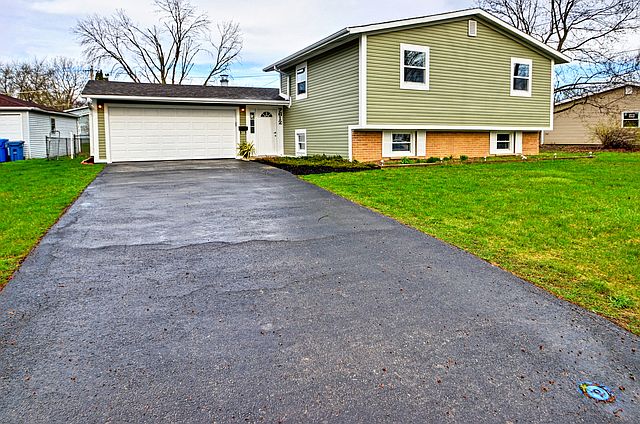 1st image of 7612 Brookside Dr