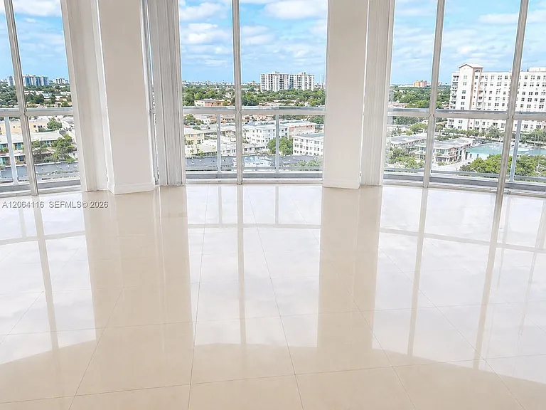 1 Glen Royal Pkwy #702 — Photo 4