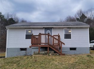 254 Pine Dr, Butler, PA 16002