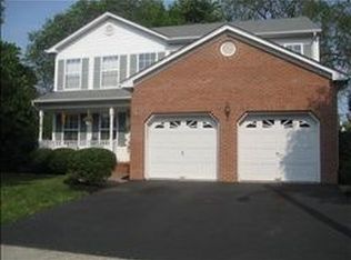 709 Grandview St, Middlesex, NJ 08846