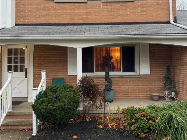 4714 Walford Rd, Cleveland, OH 44128