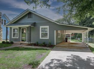 1320 N 9th St, Arkansas City, KS 67005