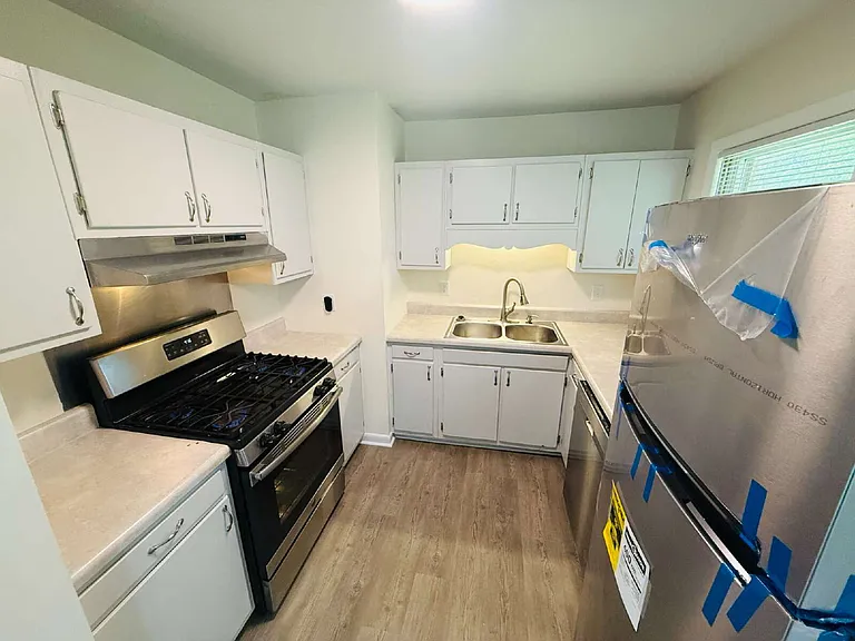 718 Dwain Dr — Photo 10