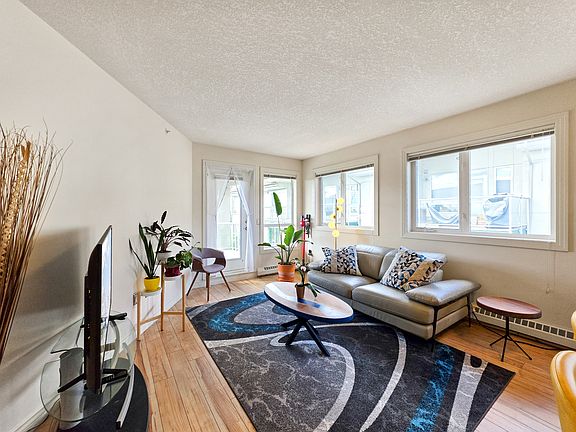 5th image of 3101 34th Ave NW #413