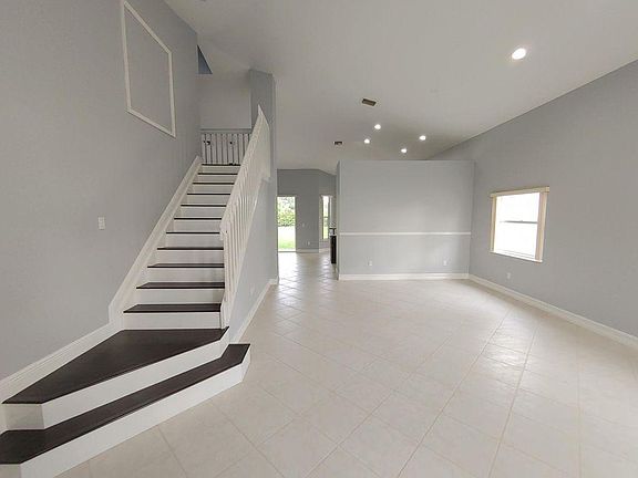 2nd image of 4190 Bahia Isle Cir