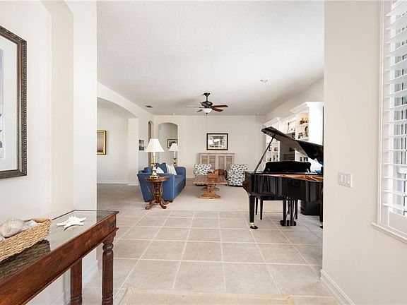 4th image of 9077 Castle Harbour Cir