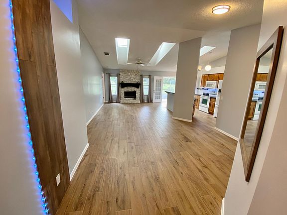 4th image of 3530 Egret Dr