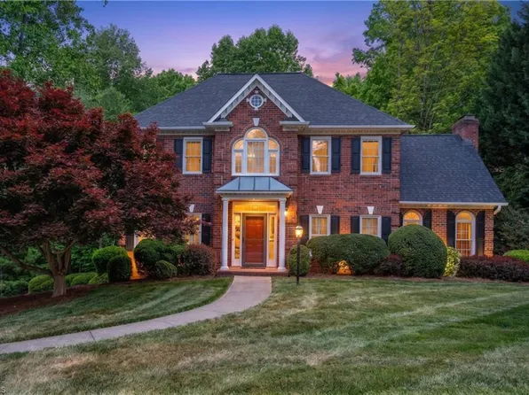 963 Ridge Gate Dr, Lewisville, NC 27023