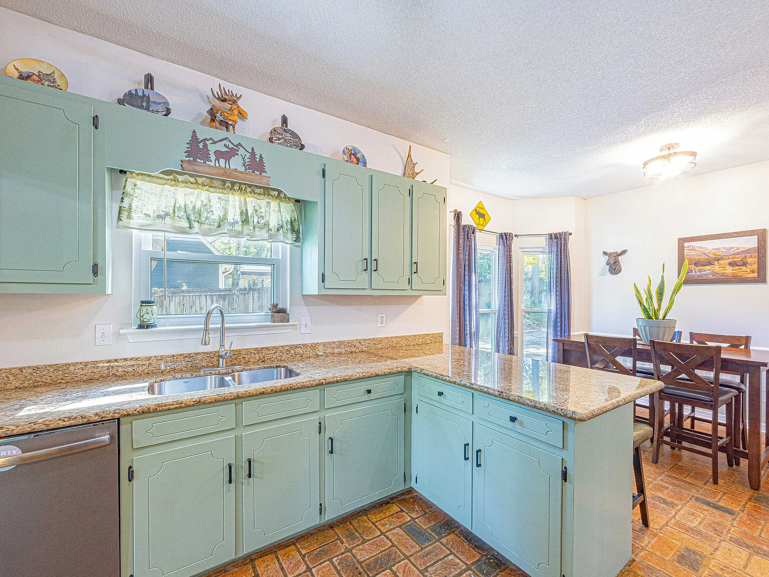 118 Donna Circle - 1 — Photo 3