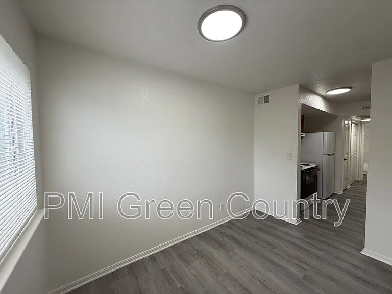 6639 S Victor Ave #G214 — Photo 3