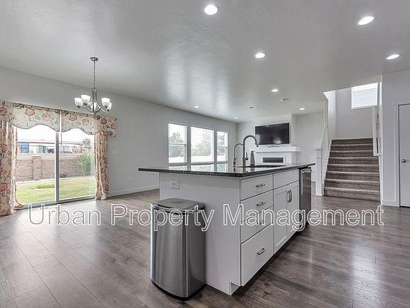 3rd image of 3711 W Creek Meadow Rd