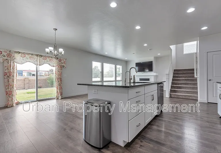 3711 W Creek Meadow Rd — Photo 3