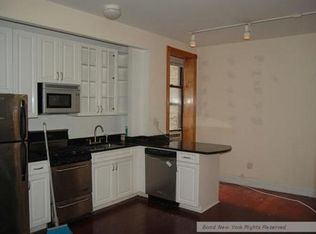 19 W 184th St, Bronx, NY 10468