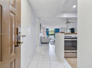 600 Parkview Dr APT 227, Hallandale Beach, FL 33009