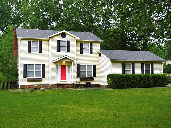 2nd image of 215 Shamrock Dr