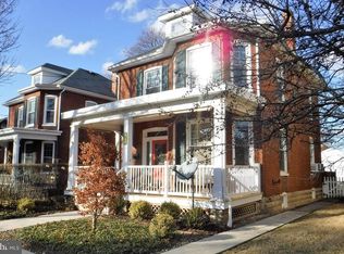 559 E Catherine St, Chambersburg, PA 17201