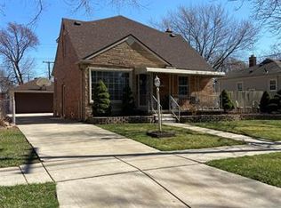 2477 Applewood Ave, Lincoln Park, MI 48146