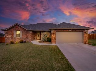 727 E Placer Mill Rd, Nixa, MO 65714