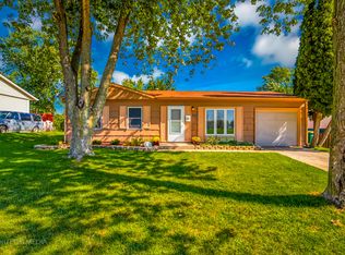 306 Hayes Ave, Romeoville, IL 60446