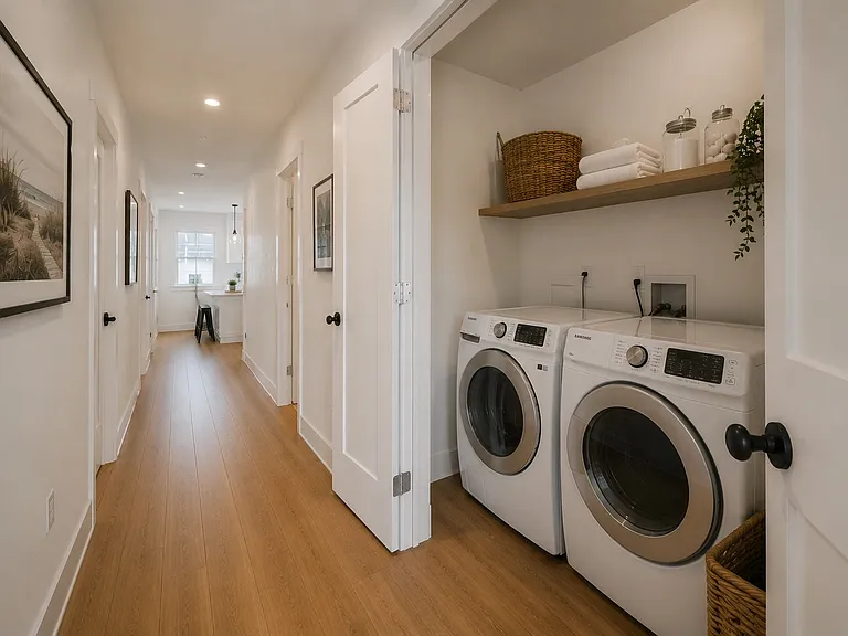 345 W Walnut St #2 — Photo 5