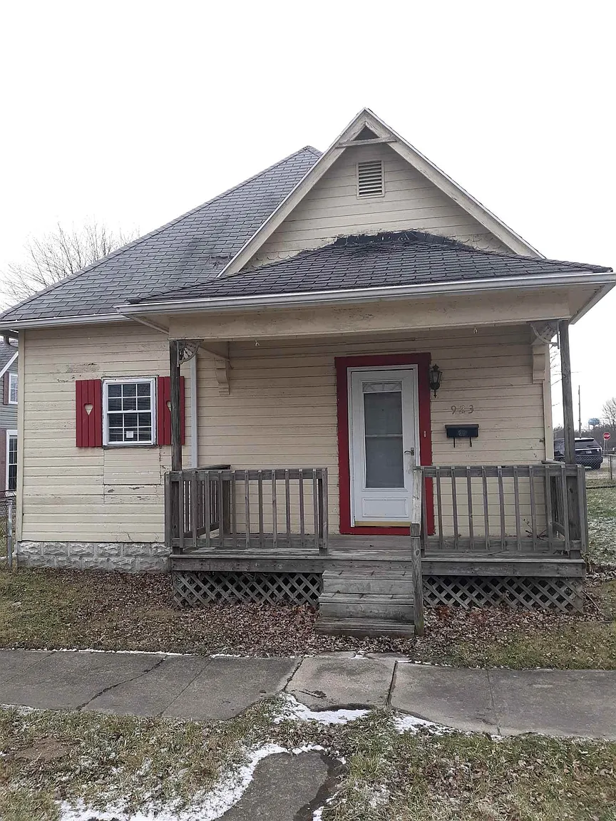 923 N Cherry St photo 1
