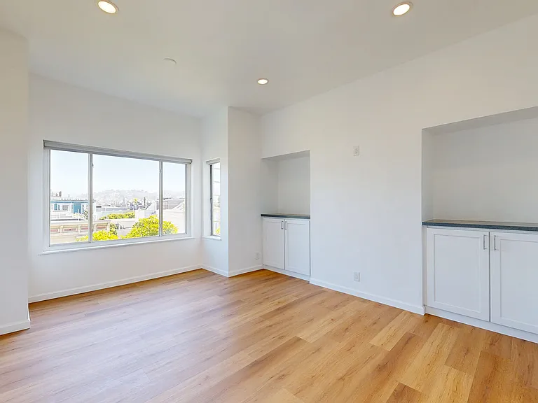 105 Webster St #1 — Photo 12