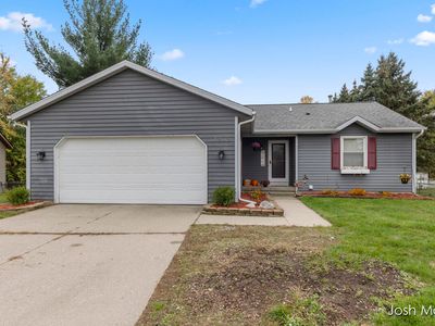 7202 Buist St, Jenison, MI, 49428