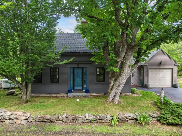 401 Pine Hill Road, York, ME 03902