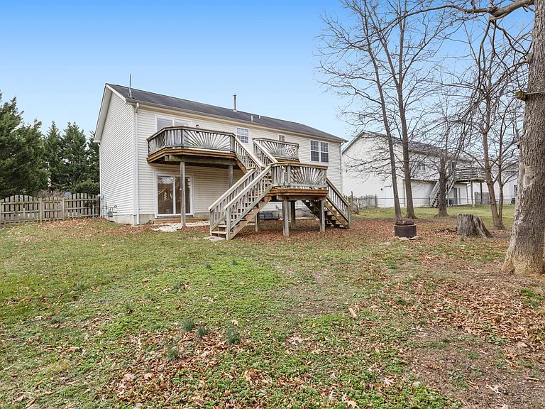 359 Montgomery Cir — Photo 44