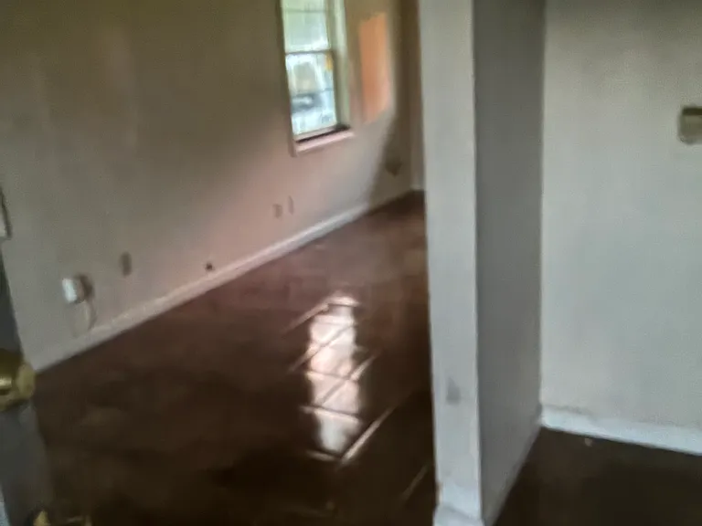 1013 E Cherry St — Photo 6