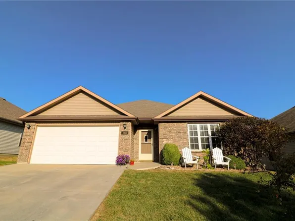 1211 Aubreis Way, Warrensburg, MO 64093