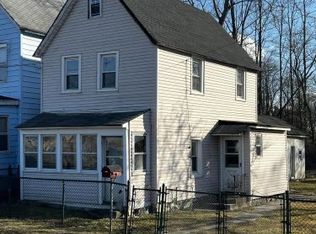 101 Saint Stephen Pl, Keasbey, NJ 08832