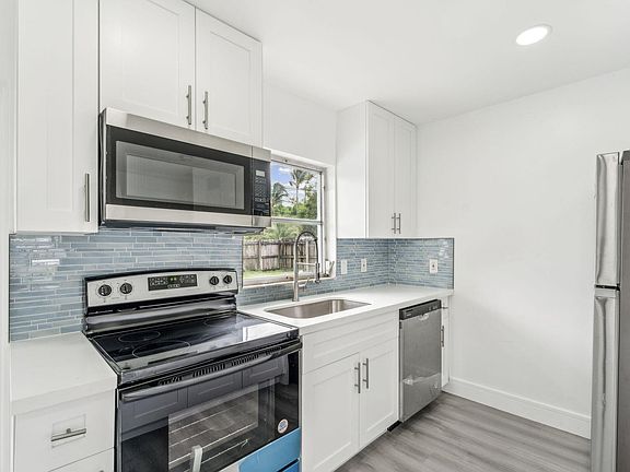 4th image of 502 NW 8th Ct #502