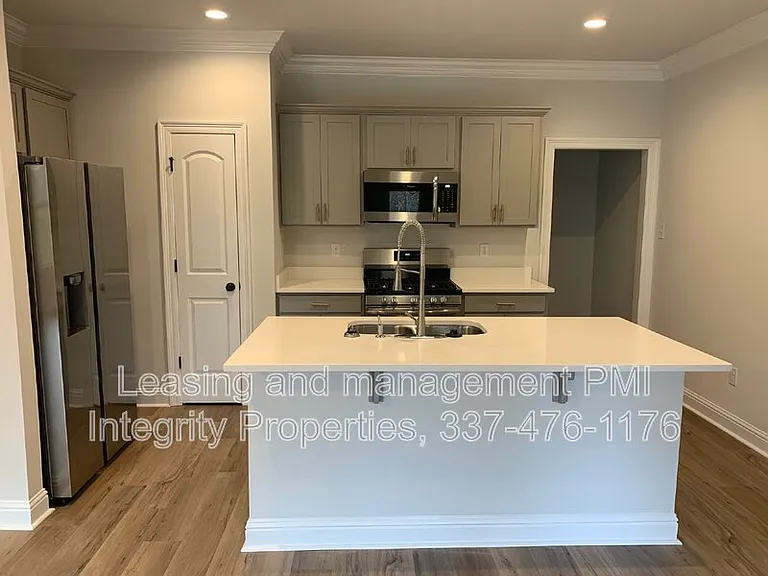 7832 Pisa Dr — Photo 9