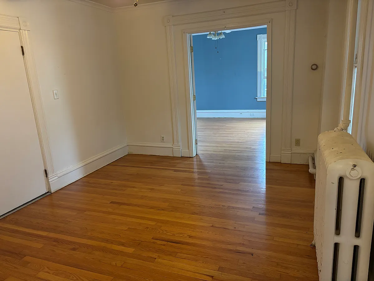 Building Photo - 735 Rose St #2