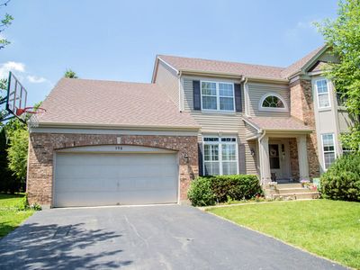 590 Treetop Ln, Gurnee, IL, 60031