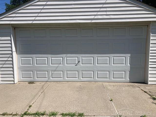8641 Harding Ave, photo 7