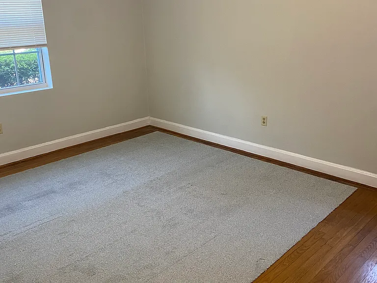 15 Seneca Rd #15 — Photo 6
