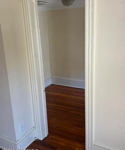 111 Embury Ave #REAR — Photo 12