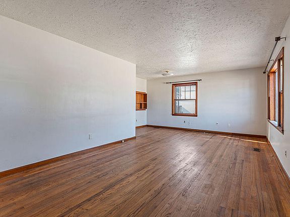 3rd image of 2148 Eastside Court