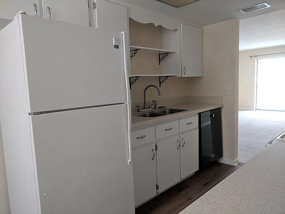 3rd image of 1166 6th Ave