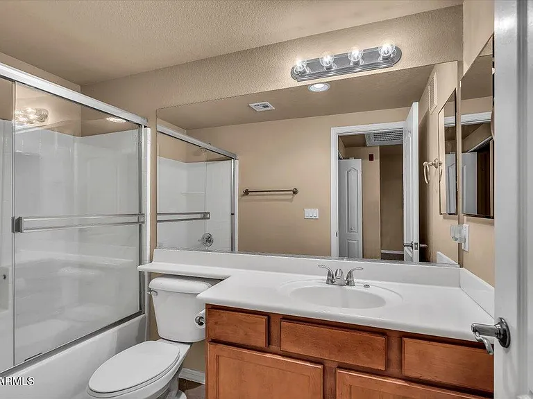 1351 N Pleasant Dr #1060 — Photo 17